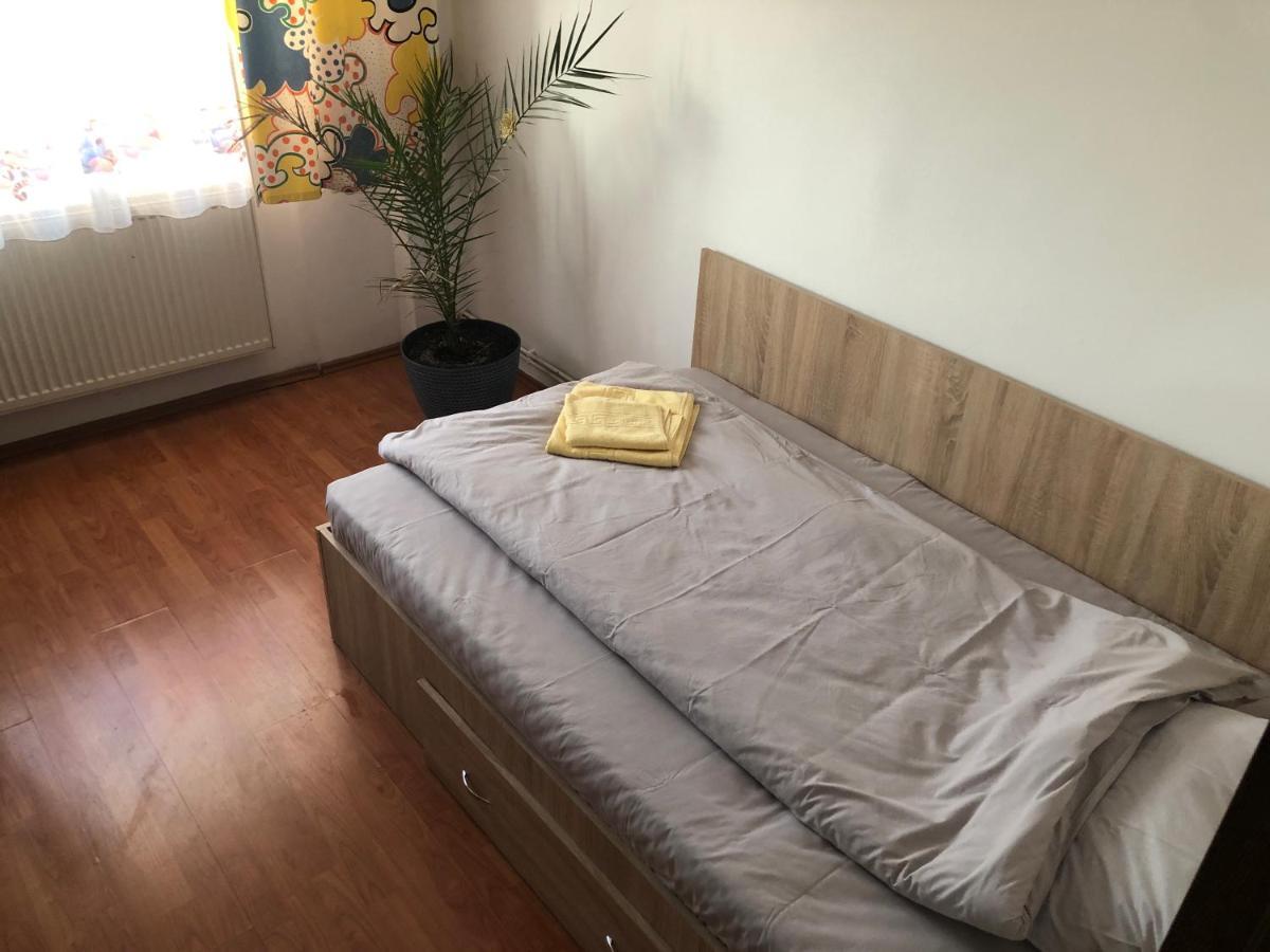 Apartament Magnolia, Piata Gorjului- Metrou Apartment บูคาเรสต์ ภายนอก รูปภาพ